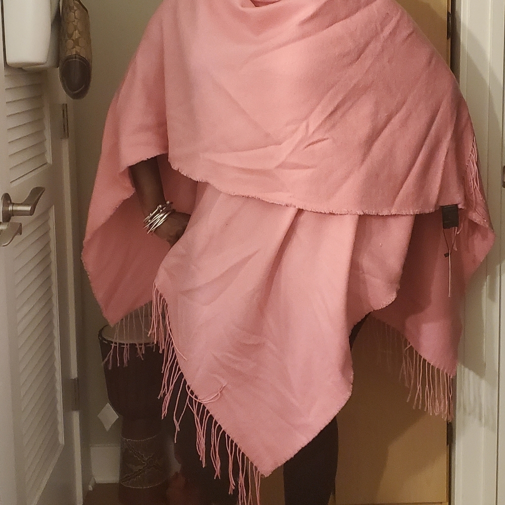 Shawl - Picture 3 of 5